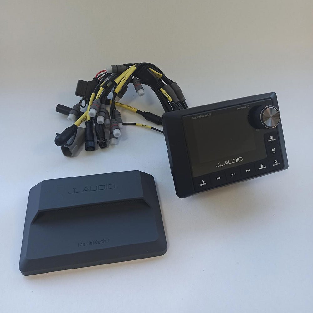 ΠΗΓΗ MEDIA MASTER MM105 USB - BLUETOOTH - LCD ΟΘΟΝΗ 3.5in - για σκάφη αναψυχής - Ναυτιλιακός εξοπλισμός - Stefanou Marine